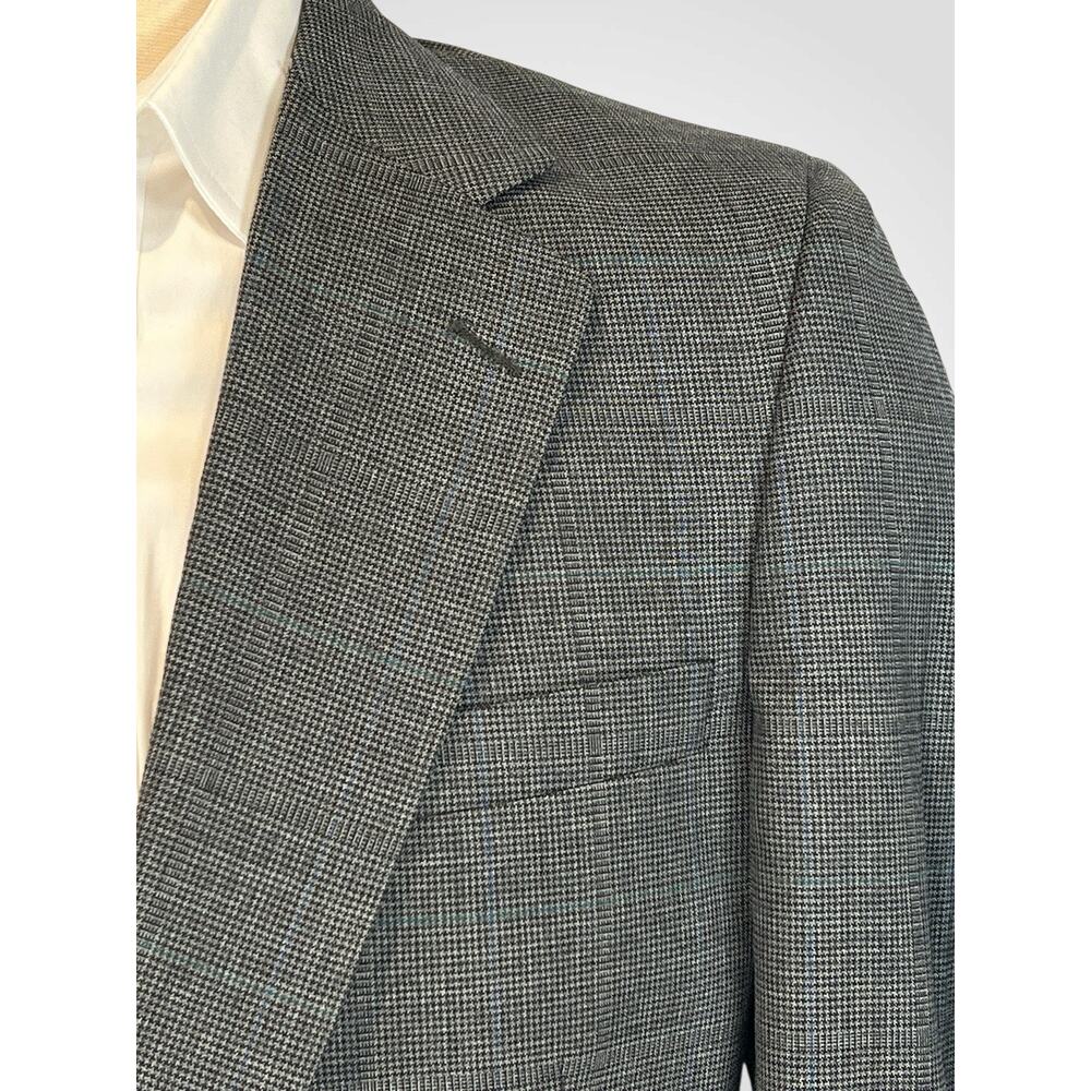 Flaws Vtg Burberry's 40L Gray Puppytooth Subtle Blue Plaid Blazer - Picture 5 of 16